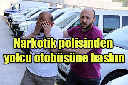 Narkotik polisinden yolcu otobüsüne baskın