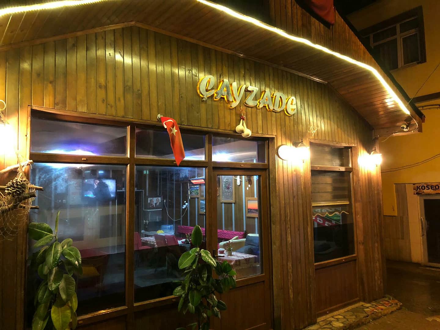 ÇAYZADE ÇAYEVİ HİZMETİNİZDE