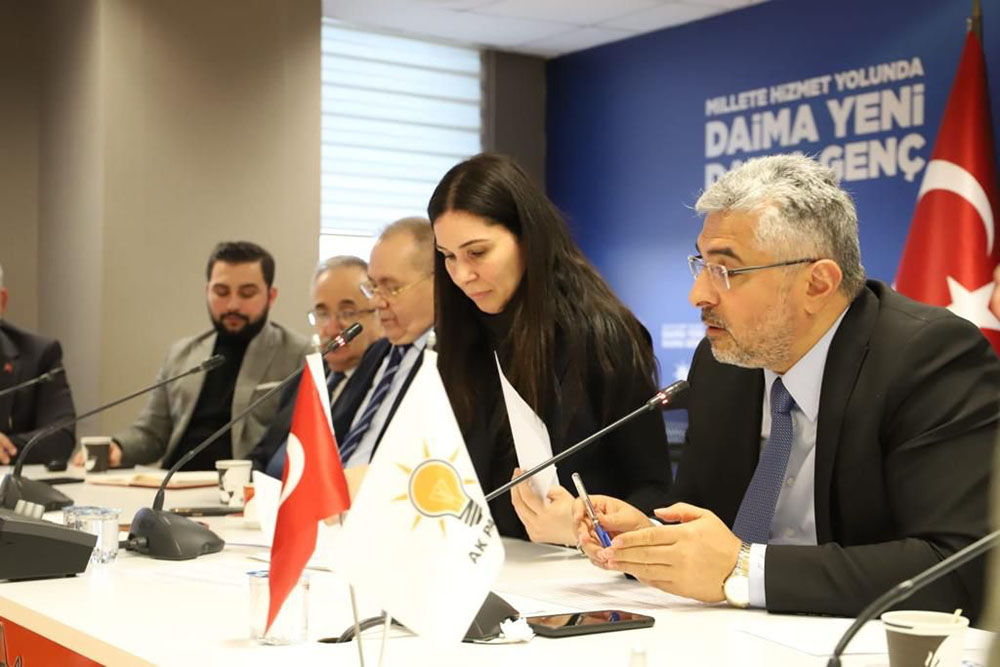 Samsun'da AK Parti İl Başkanlığı'nda bir toplantı düzenleyen Çiğdem Karaaslan, "Hemşehrilerimiz Samsun’un konukseverliğini ve yardımseverliğini, milli dayanışma duygumuzu en iyi şekilde yansıttı" dedi