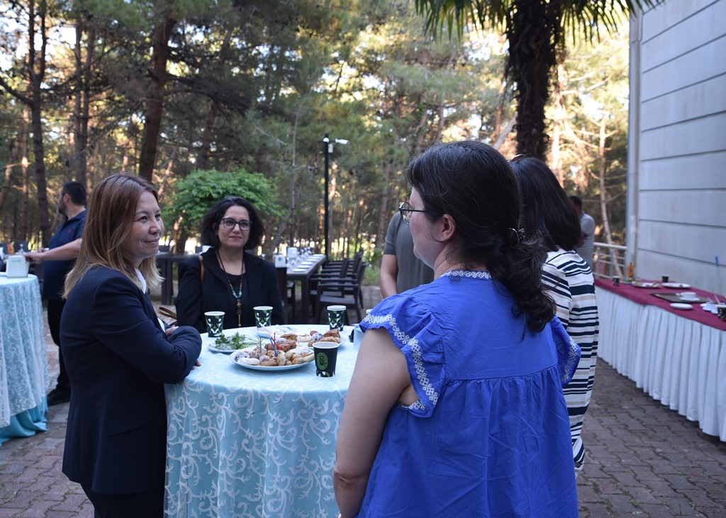 OMÜ'DE
'EVRENSEL'
HEDEF!