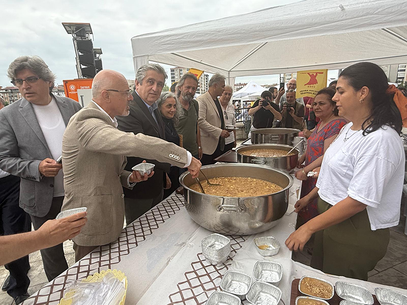 Samsun'da AŞURE günü...
'ACILARIMIZ ORTAKTIR!'