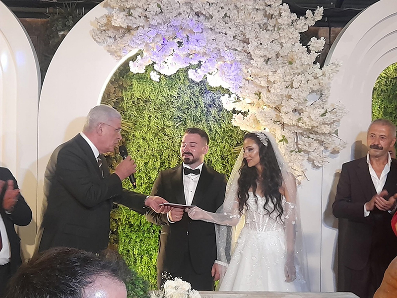 Nikah şahidi Müsavat Dervişoğlu SAMSUN'DA GÖRKEMLİ NİKAH!