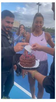 Samsun'da TENİS heyecanı
MİLLİ YILDIZA
SÜRPRİZ PARTİ!