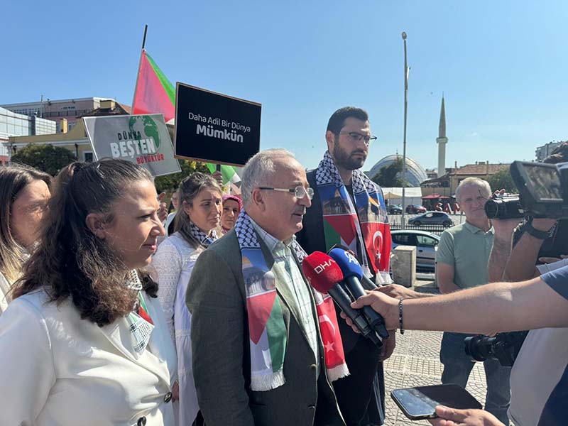 Kadınlardan insan zinciri
SAMSUN'DA
'SESSİZ' ÇIĞLIK