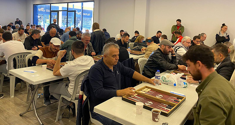 SAMSUN’DA
TAVLA TUTKUNLARI
LOVELET’TE
BULUŞTU!