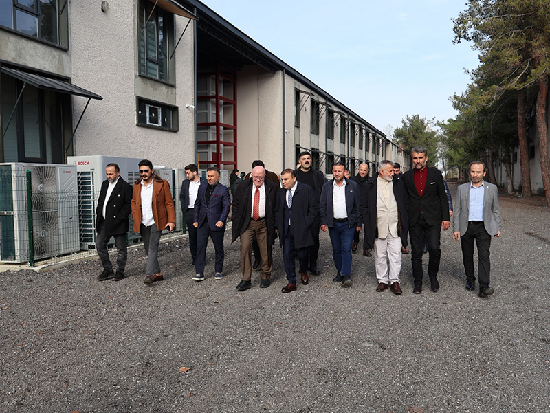 Samsunlu müteahhitlerden
'YÜKSEK ÖĞRETİM'E
BÜYÜK DESTEK!