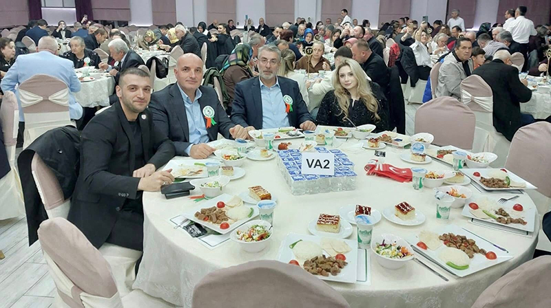 Unutulmaz geceye yüksek katılım
Samsun'da bir
'BALKAN'
GELENEĞİ!