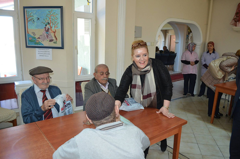 Dr. Hamiyet Çaylı atandı
BAFRA'YA
YENİ MÜDÜR!