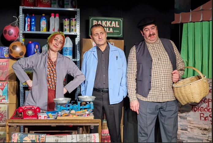 Samsun Düşevi Oyuncuları
Kahraman Bakkal Süpermarket'e Karşı
27 YIL SONRA
YENİDEN!