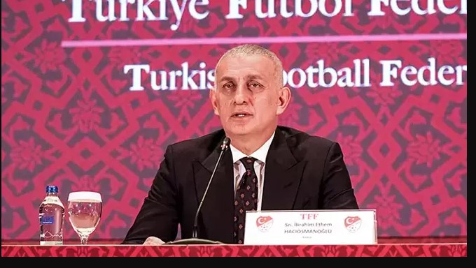 Samsunspor'un verilmeyen penaltısı
'VAR'DAKİ HATAYI
KABUL ETMİYORUM!..'