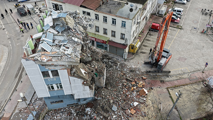 Terme'ye BÜYÜK yatırım
YIKIMLAR
BAŞLADI!