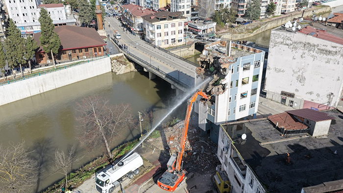 Terme'ye BÜYÜK yatırım
YIKIMLAR
BAŞLADI!