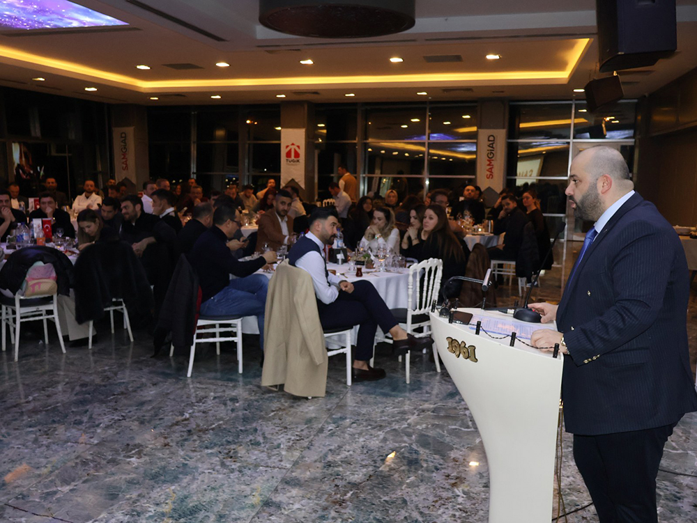 GENÇ İŞ İNSANLARI