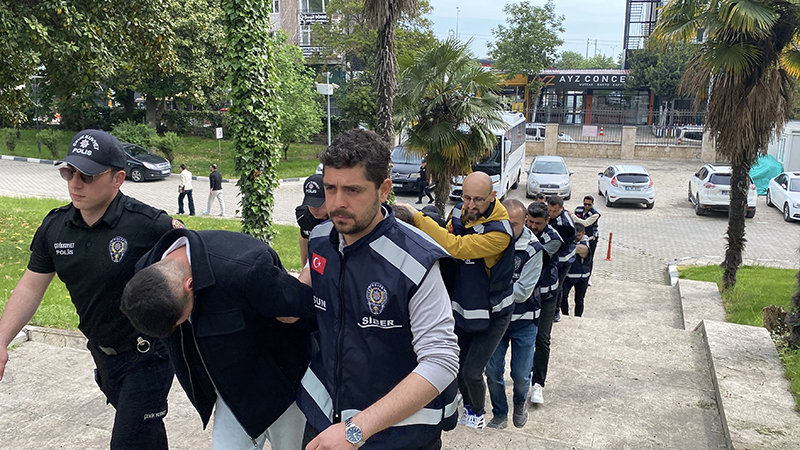 Samsun’da bahis vurgunu
360 Milyon TL’lik
PARA AĞI!