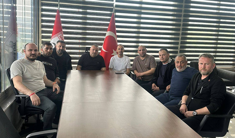 'Hakkınızı helal edin...'
SAMSUNSPOR
TARAFTARINA
VEDA!