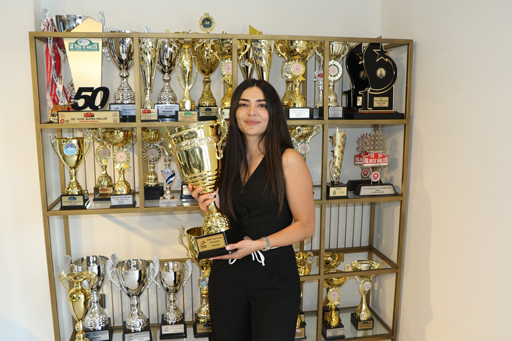 AMELİYATHANEDEN PİSTLERE!