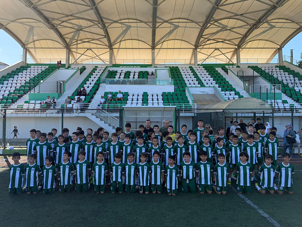 BAŞKAN SAHAYA İNDİ!