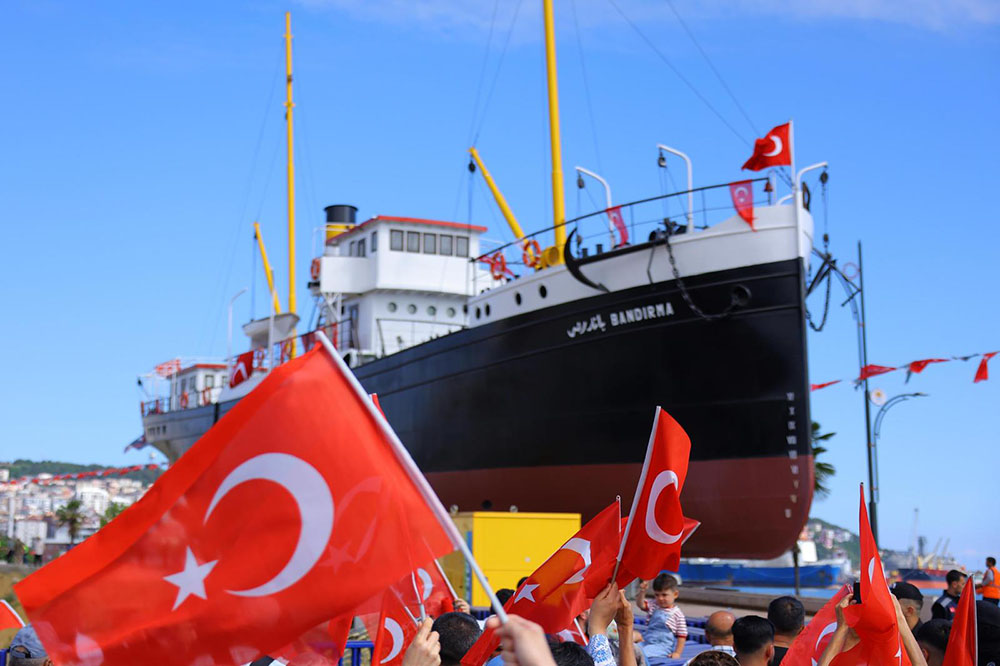 İSTİKLAL
