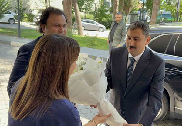 GÖREVE BAŞLADI!