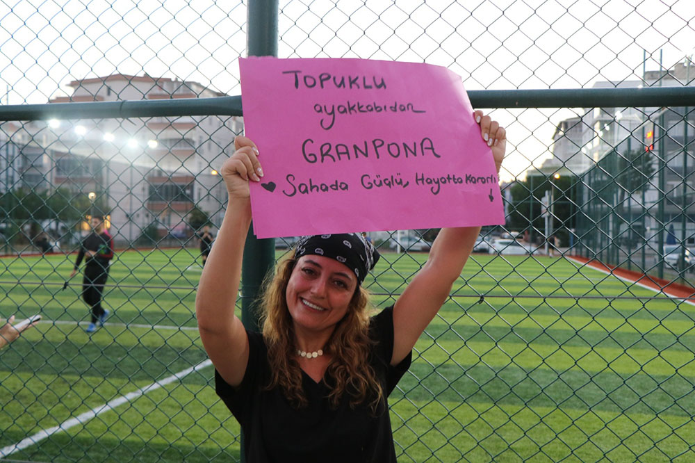 TOPUKLU AYAKKABIDAN KRAMPONA!