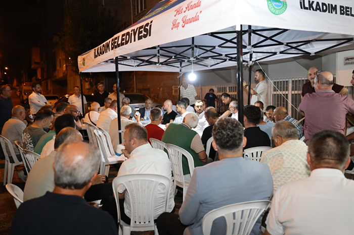 Samsun'da VATANDAŞ buluşması
CAN KULAĞIYLA
DİNLEDİLER!