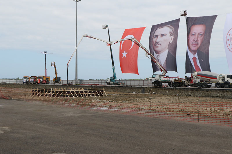 Temelini Bakan Uraloğlu attı
Samsun Havaalanı'na
YENİ TERMİNAL!
