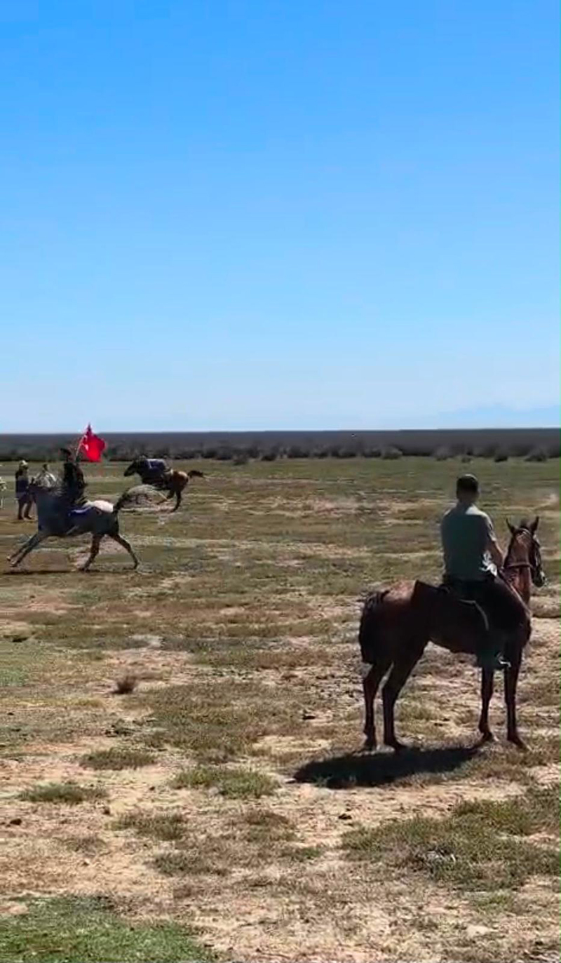 BAFRA'DA 'AMATÖR' HEYECAN AT YARIŞLARI BÜYÜLEDİ!