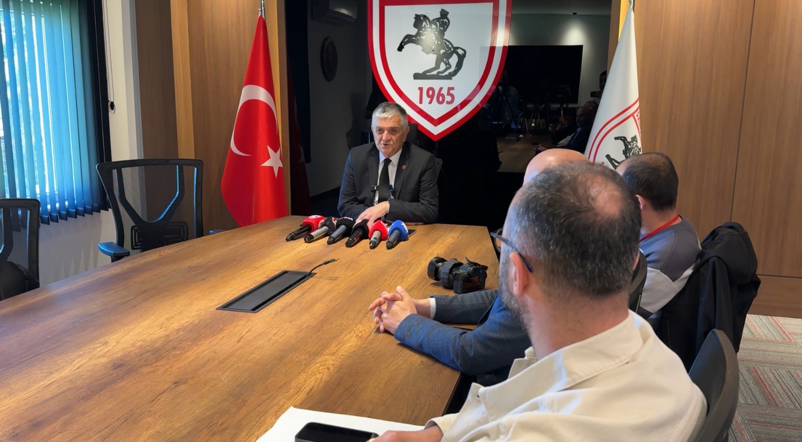 SAMSUNSPOR'DA
'SERGEN YALÇIN'
TEPKİSİ!