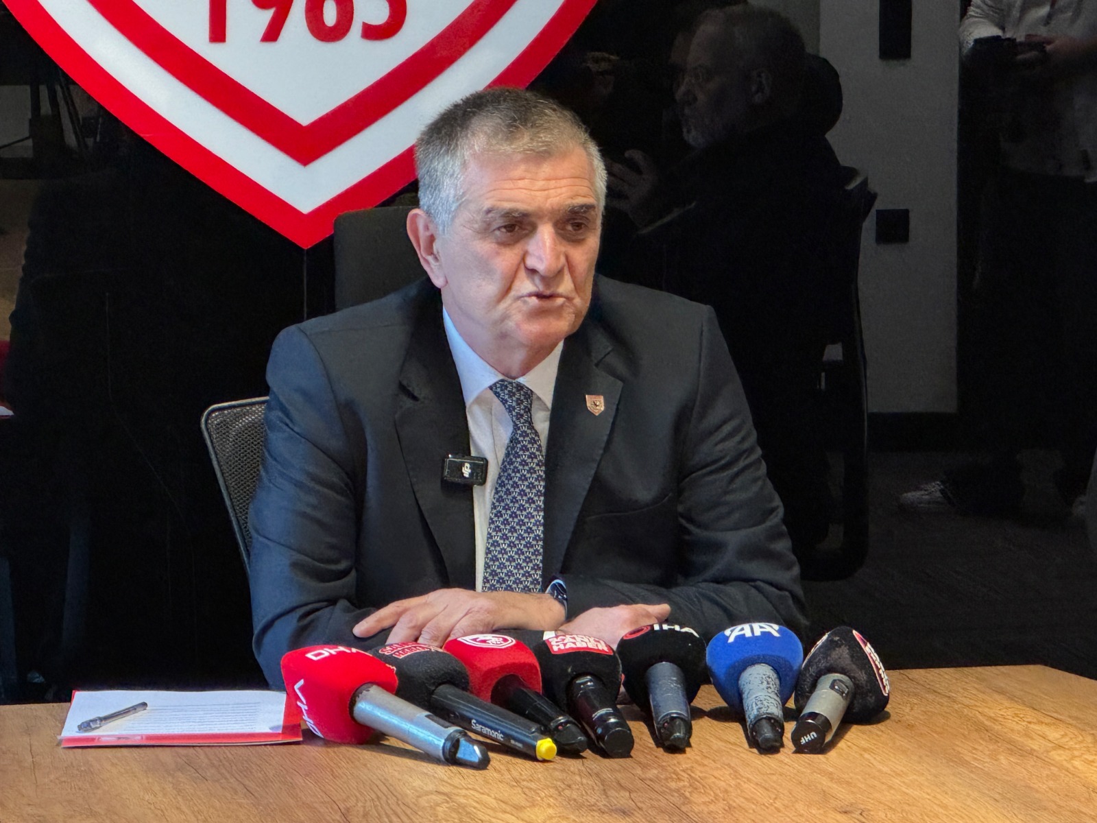 SAMSUNSPOR'DA
'SERGEN YALÇIN'
TEPKİSİ!