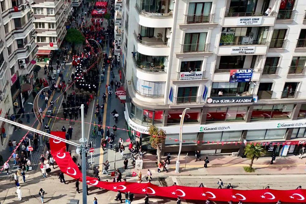 BAYRAK