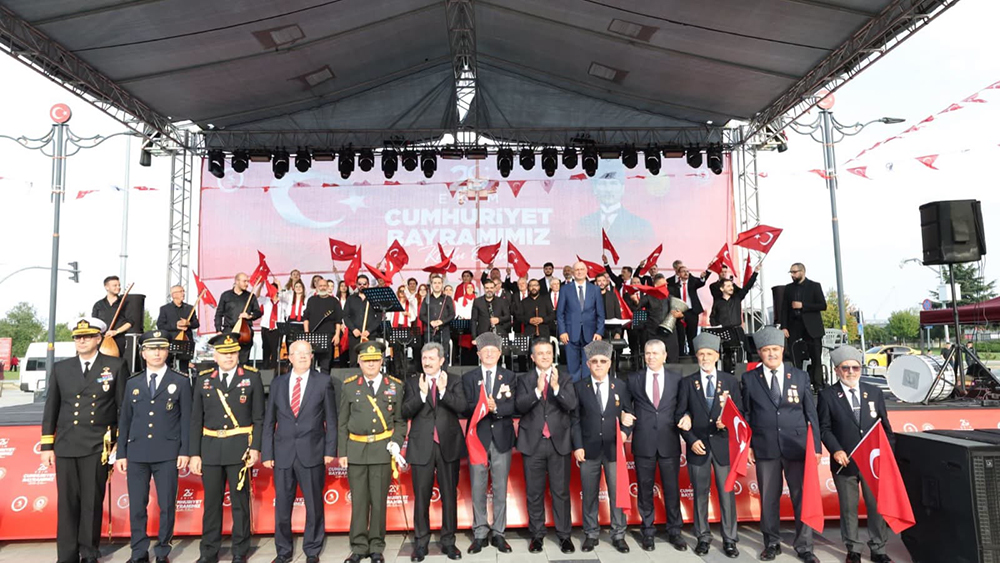 BAYRAK