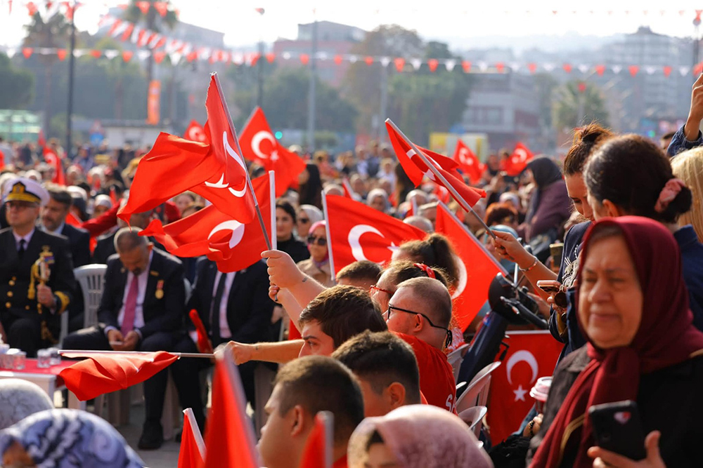 BAYRAK