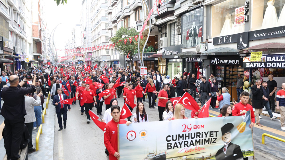 BAYRAK