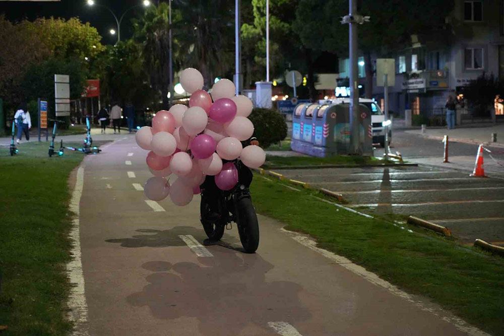PEMBE BALON