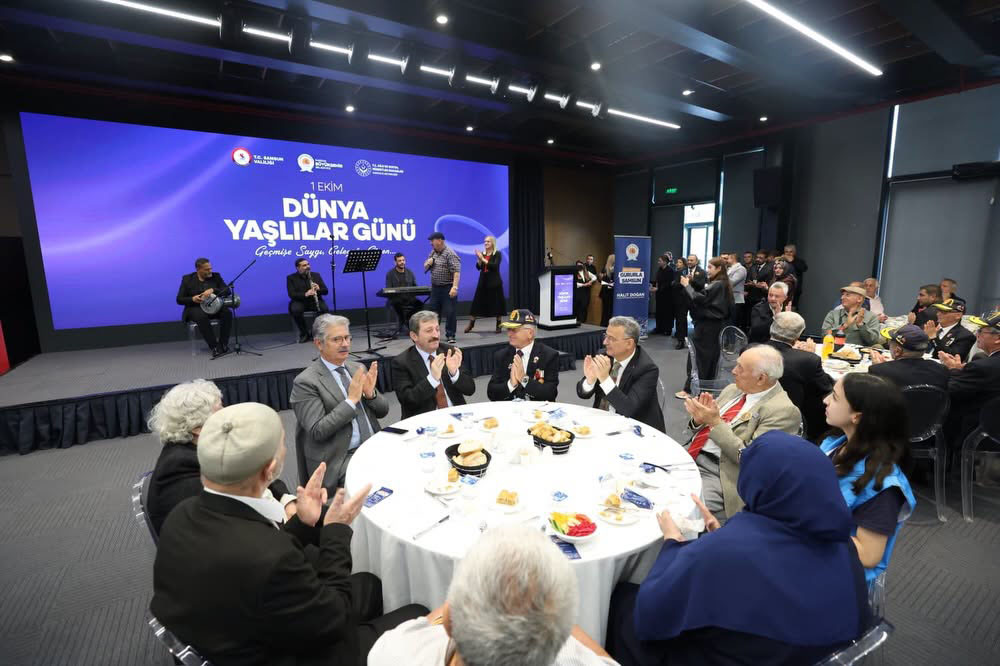 YAŞLI
